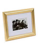 Gold Color Picture Frame for 4" x 6" Photos Gold Color Picture Frame for 4" x 6" Prints