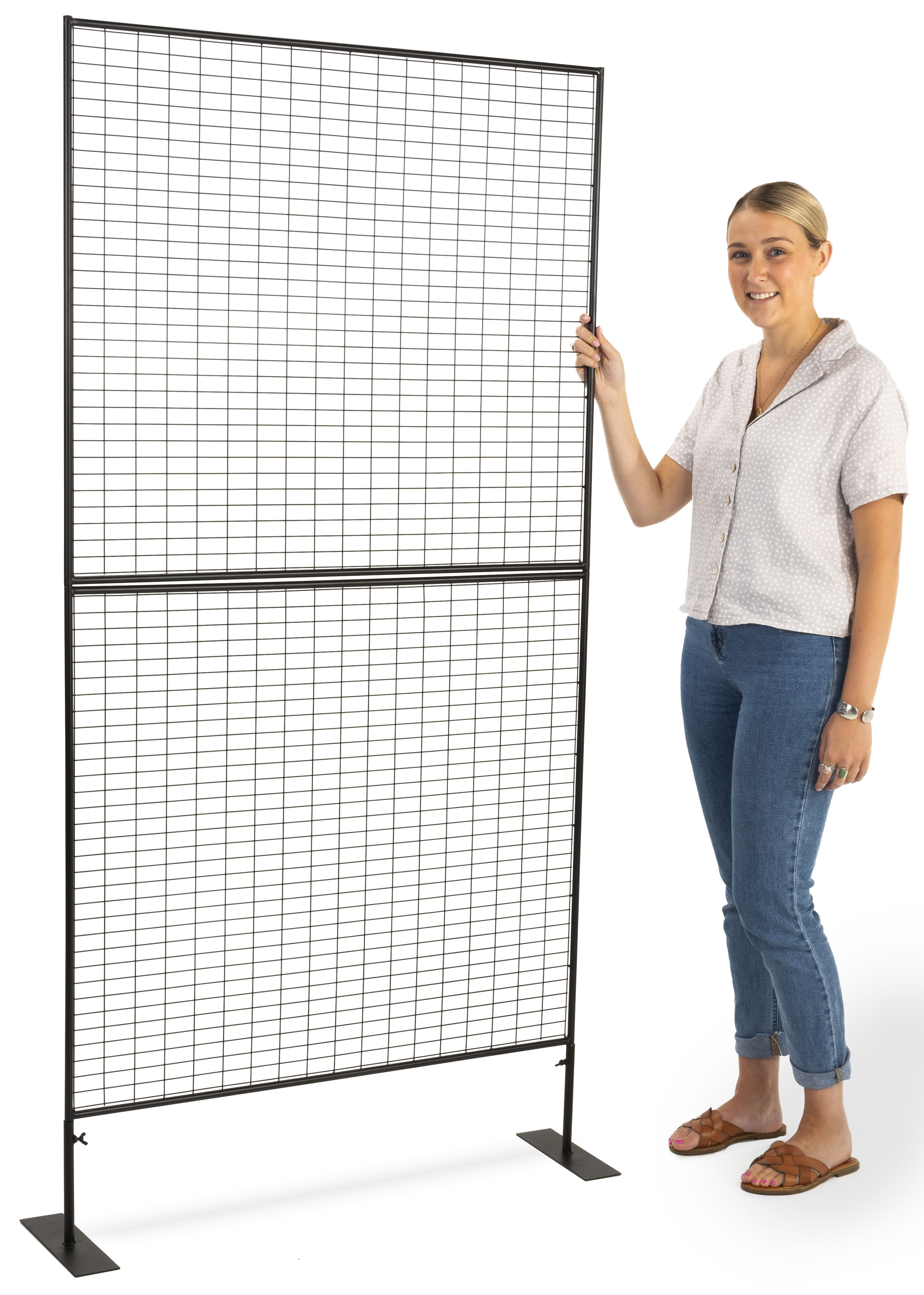 Art Display Grid, (2) 3' x 3' Panels, Iron Mesh - Black - Image 4