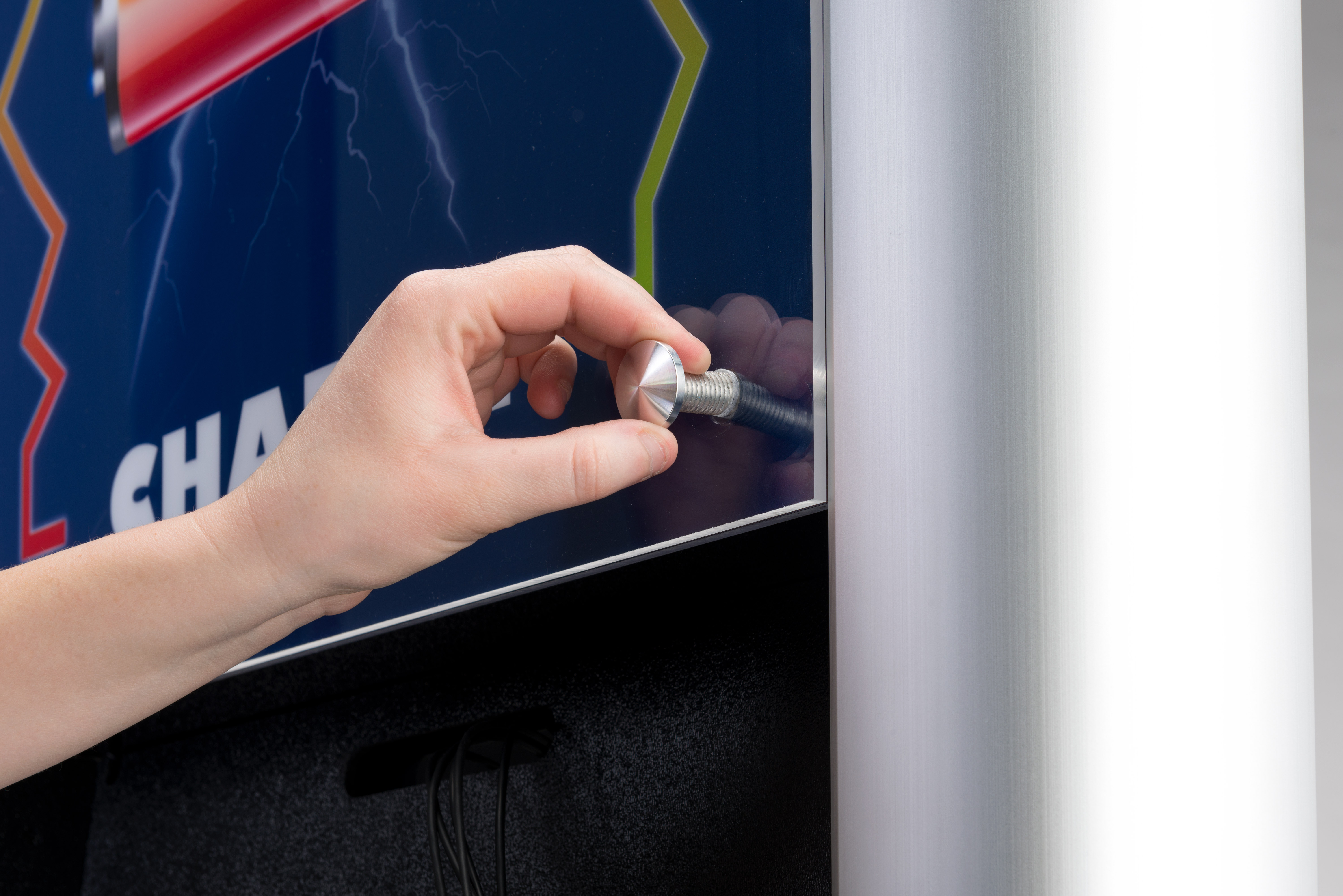 Lightbox Display Recharge Station | LED Illumination | Displays2Go