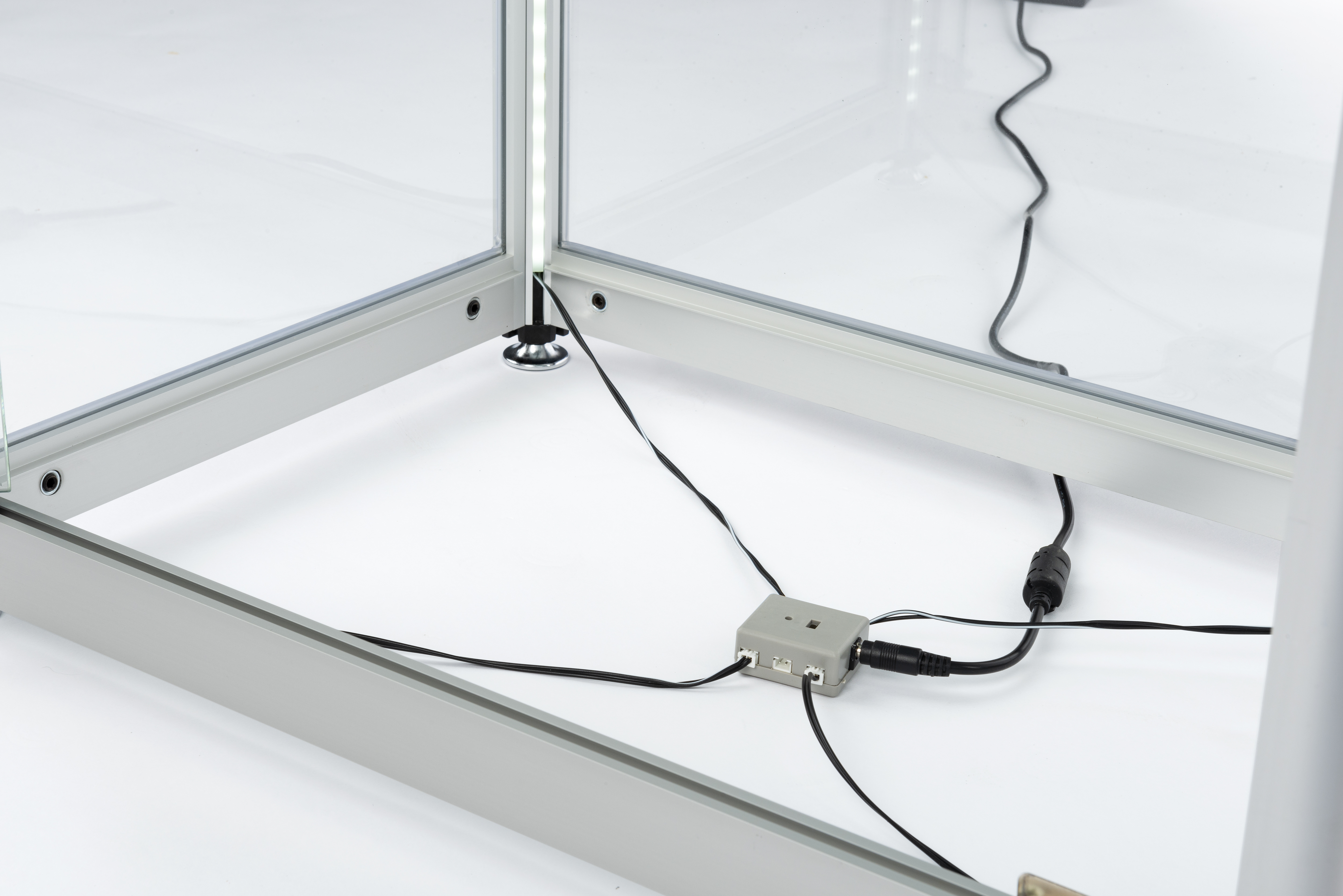 Full Glass Narrow Display Showcase | Aluminum Frame, 23.5