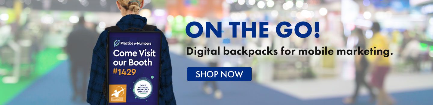 Backpack with digital screen for marketing and advertising on foot!