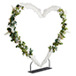 Heart shaped arch frame with can easily be decorated 