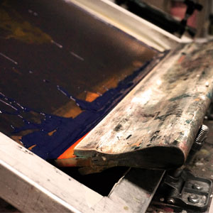 Screen Printing vs Heat Transfer