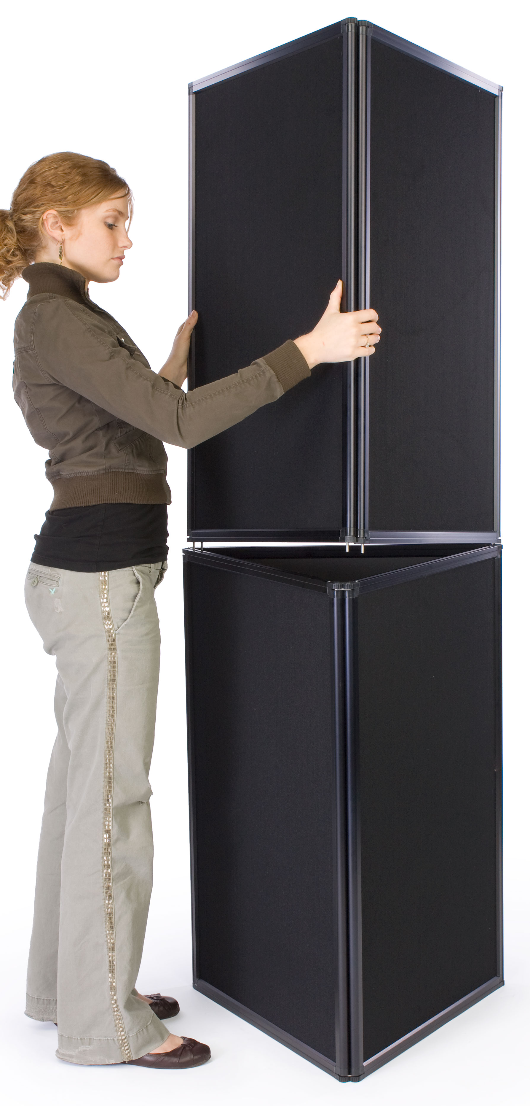 Portable Display Panels Equipped With 6 Black & Gray Panels! | Displays2Go