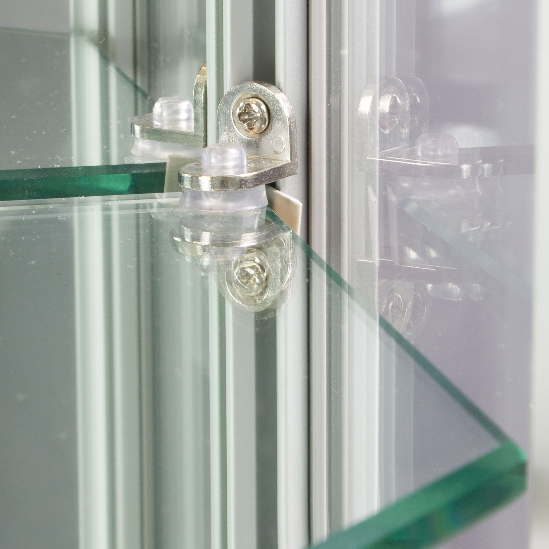 4x3 LED Wall Mounted Display Case w/Angled Front, Sliding Doors, Locking - Silver - Image 5