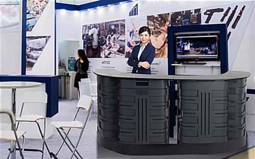 Trade show case to counter display for expo centers and pop-up shops