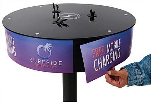 Mobile charging station with magnetic graphic