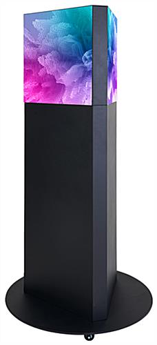Three-sided digital signage totem with individually working screens