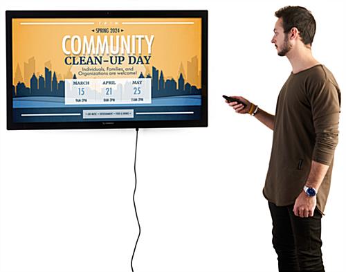 Outdoor digital signage display with Android 7.1 OS