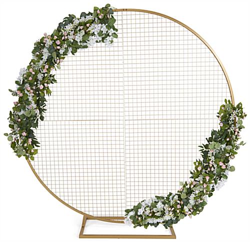 Circle grid backdrop with overall height of 80 inches