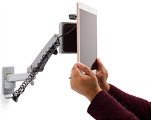 Articulating arm tablet mount with two magnetic pads
