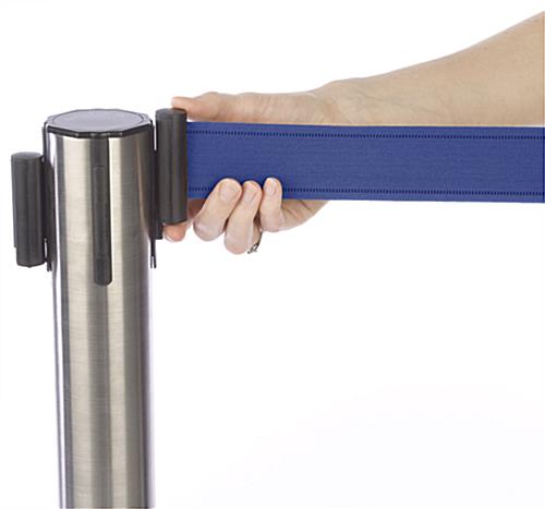 crowd control stanchions