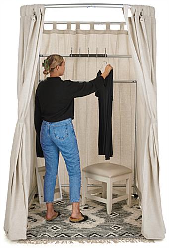 Mobile fitting room frame with ample interior space