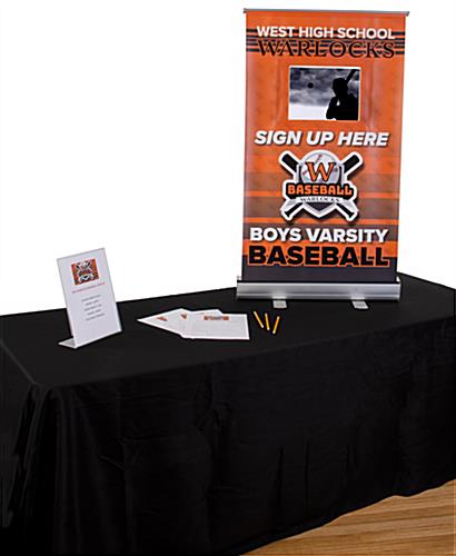Digital banner stand for tabletop use