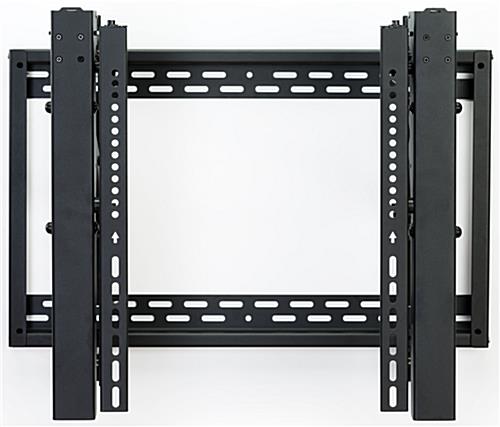 Video wall bracket with pop-out extension
