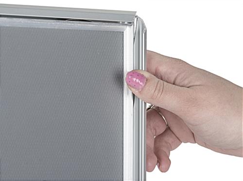 8 x 10 Aluminum Snap Frame - Easy Open